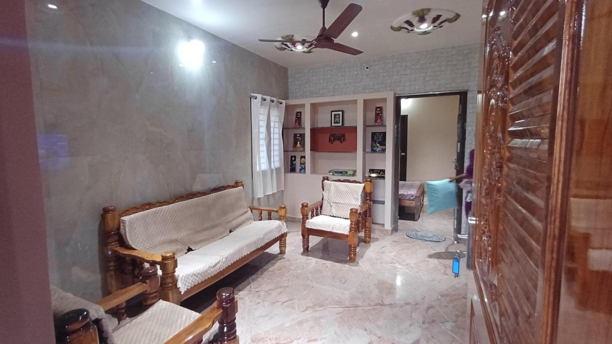 Shi'S Thulasi 2Bhk In Coimbatore Near To Karpagam College, Palakkad Highway, Rathinam College And More Eksteriør billede